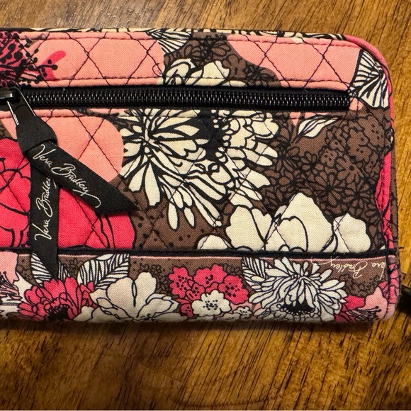 Vera Bradley Turn Lock Wallet - Picture 4 of 4